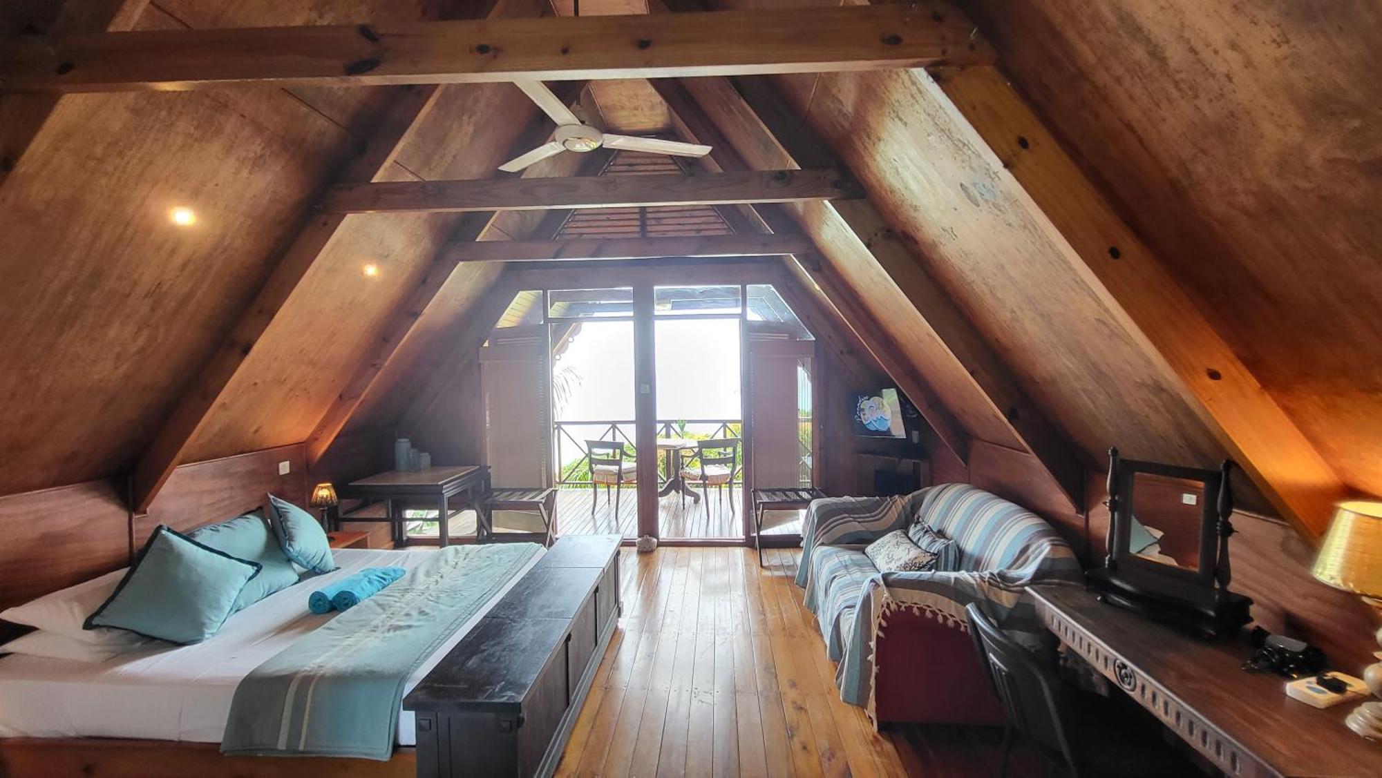 Mango Lodge Anse Volbert Village 외부 사진